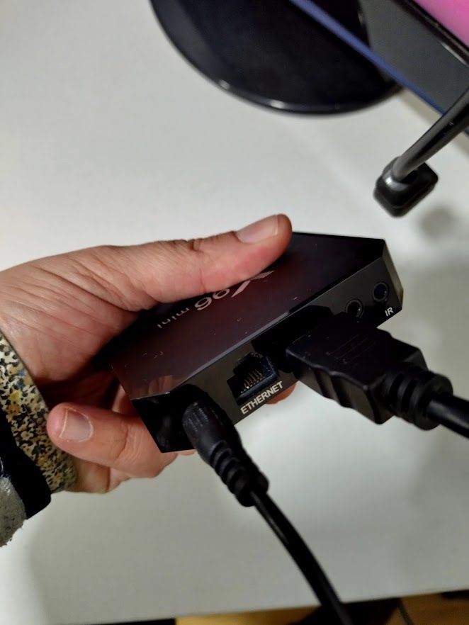 Mini Android TV X96 con 2GB Reacondicionado - Imagen 3